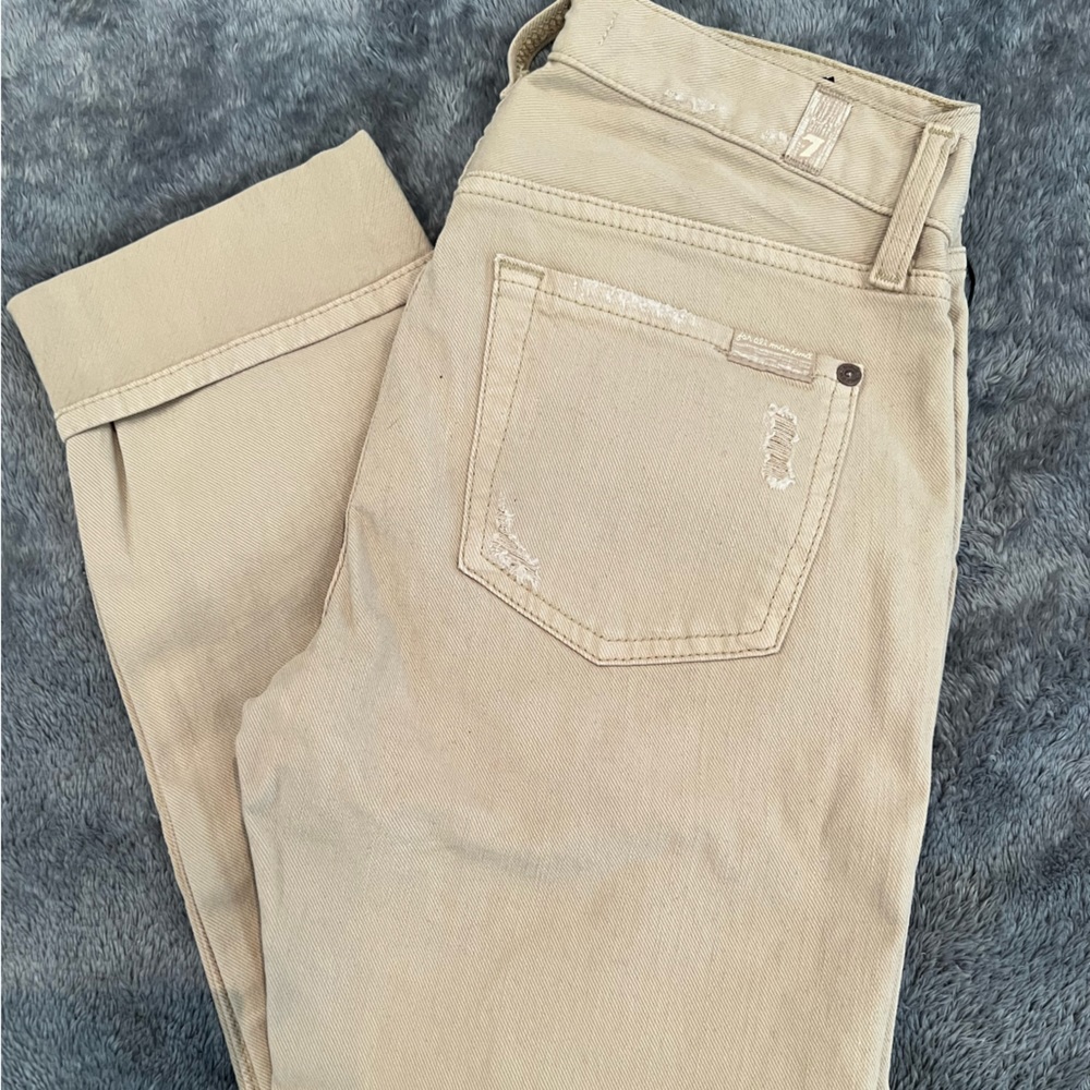 Beige Boyfriend Jeans